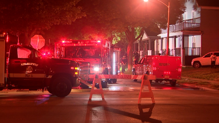 Three Milwaukee homes catch fire, no injuries