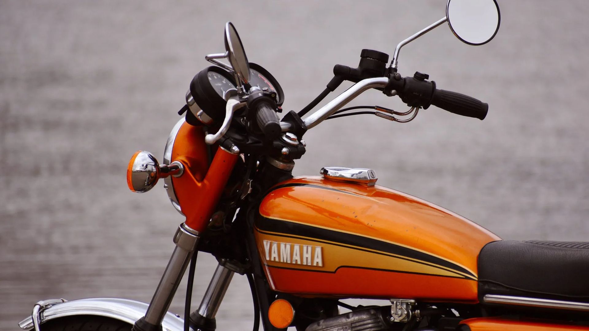Yamaha's twin promised four-cylinder smoothness and earned a 'grenade ...