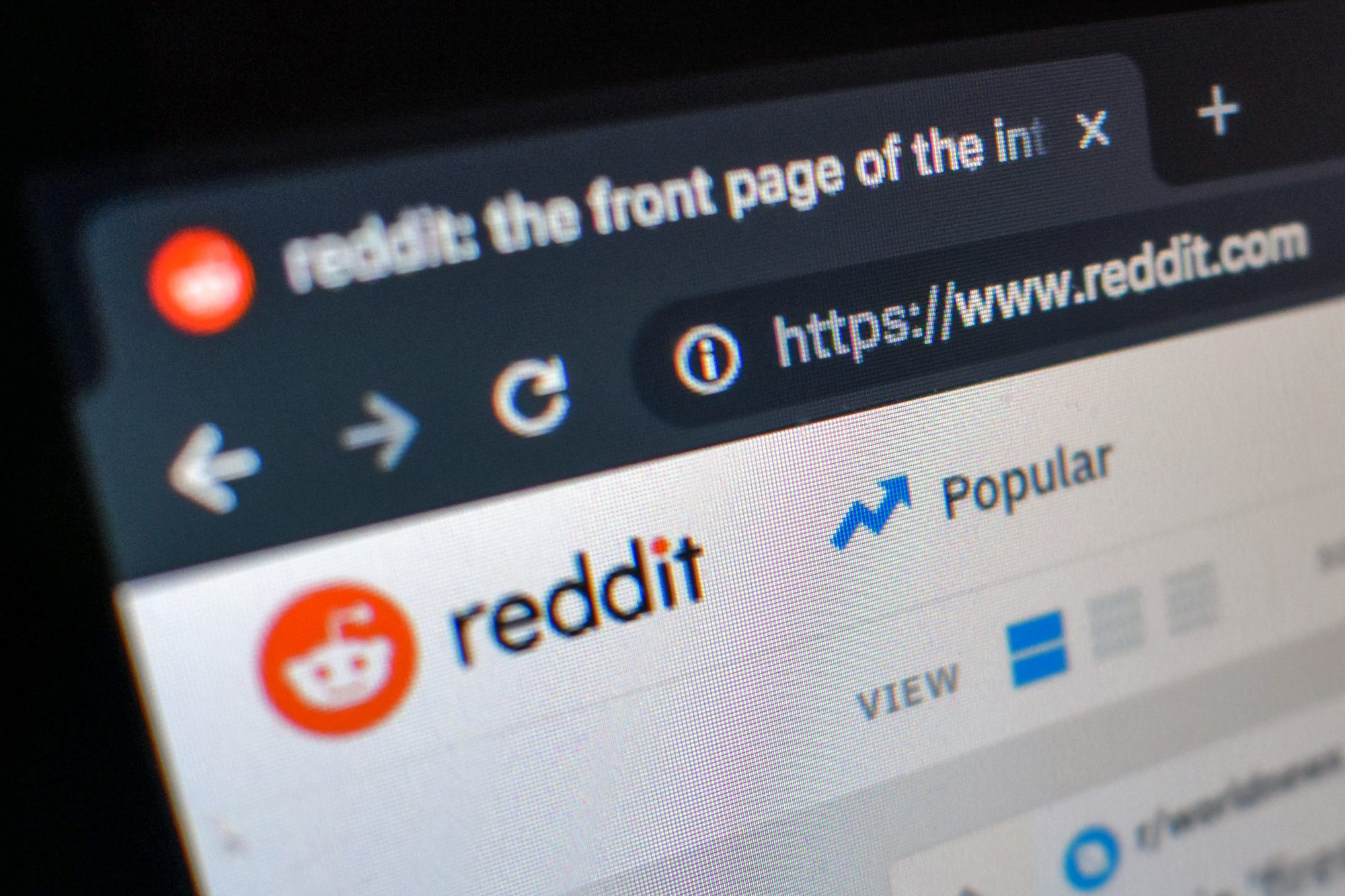 Reddit is ending anonymous browsing on old Reddit, and longtime users ...