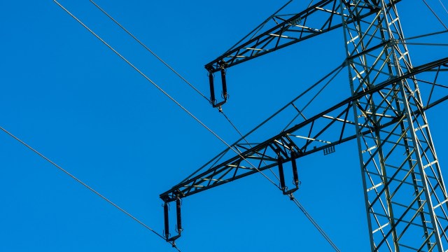 Illinois crews send a wire-riding scanner down power lines to catch ...