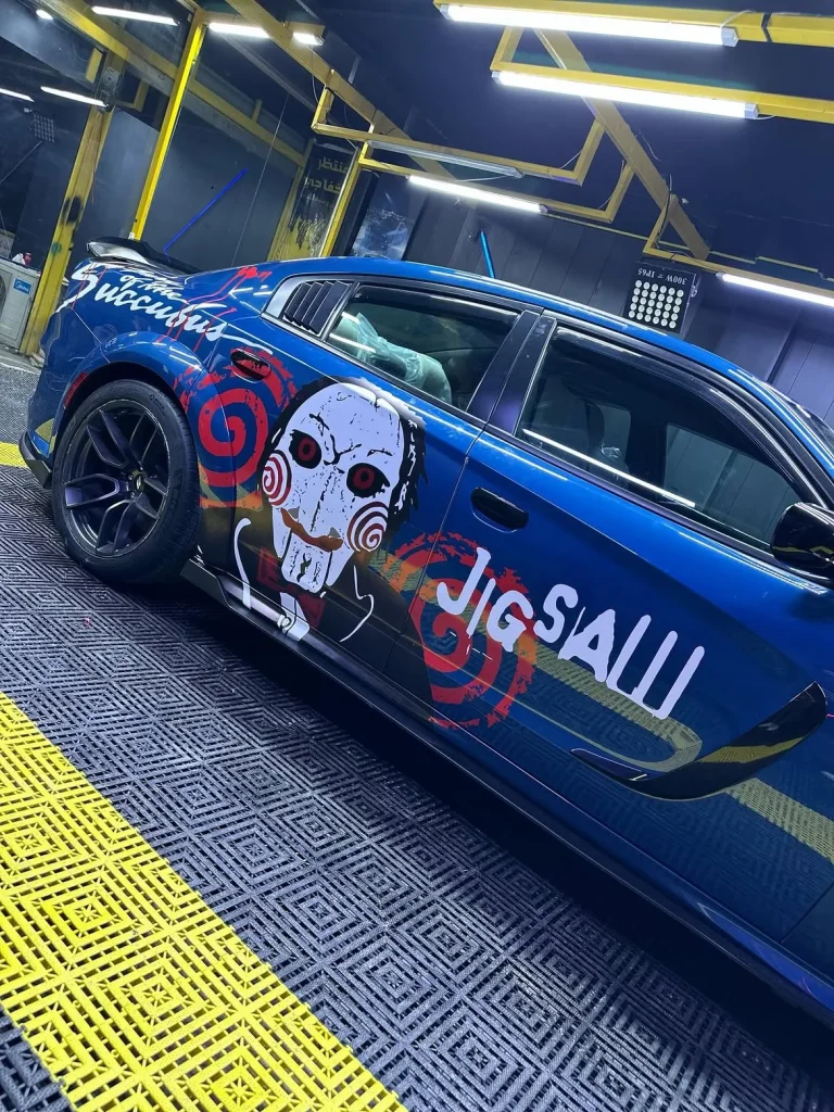 This guy gave his Dodge Challenger a Sonic the Hedgehog wrap and the result is absolutely hilarious