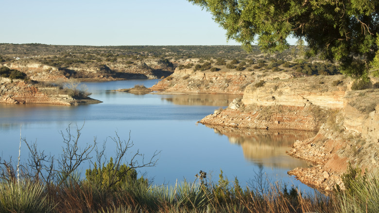 Low water and water lines in the landscape at Lake Mackenzie in Texas