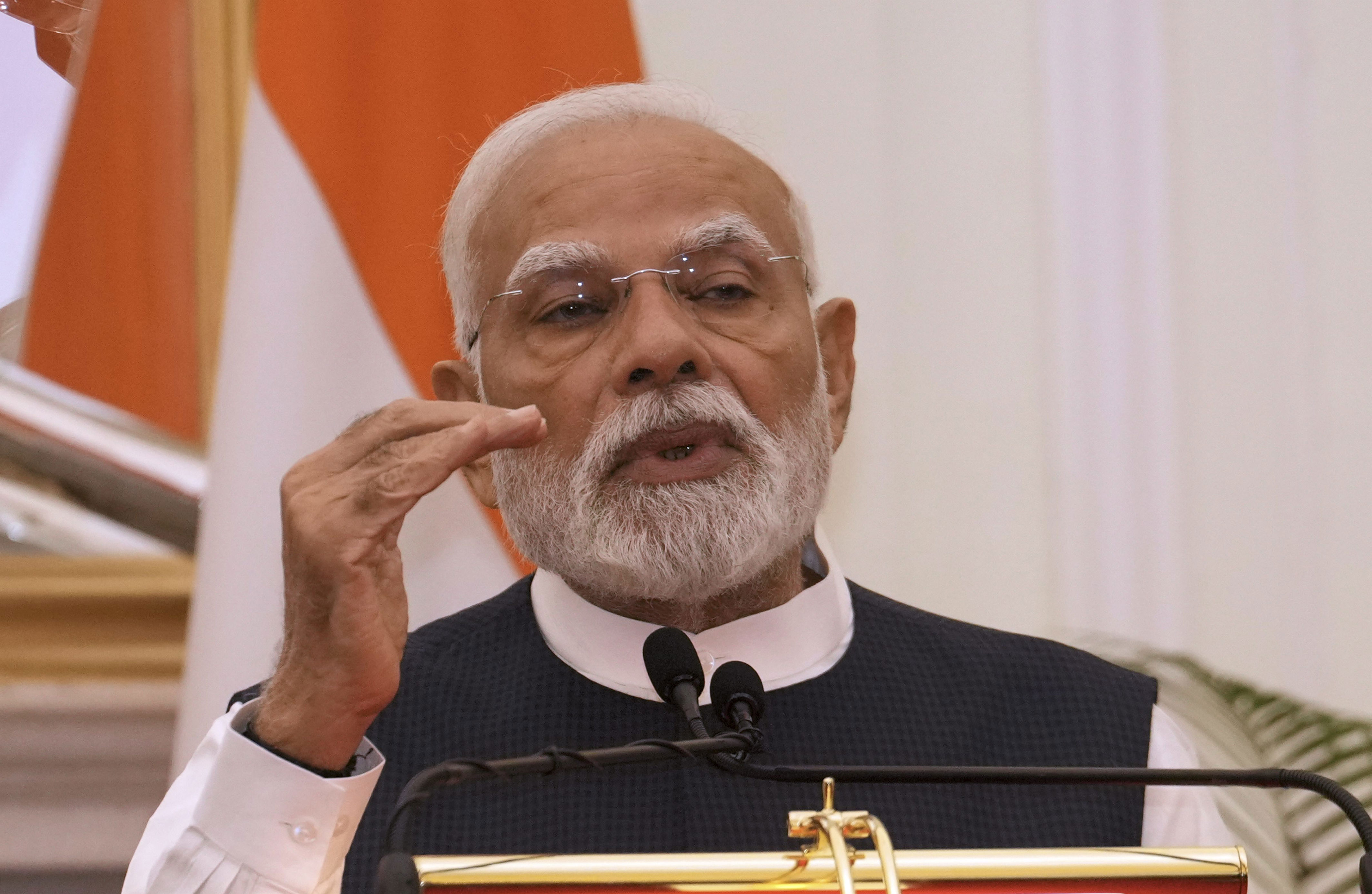 PM Modi greets people on Valmiki Jayanti