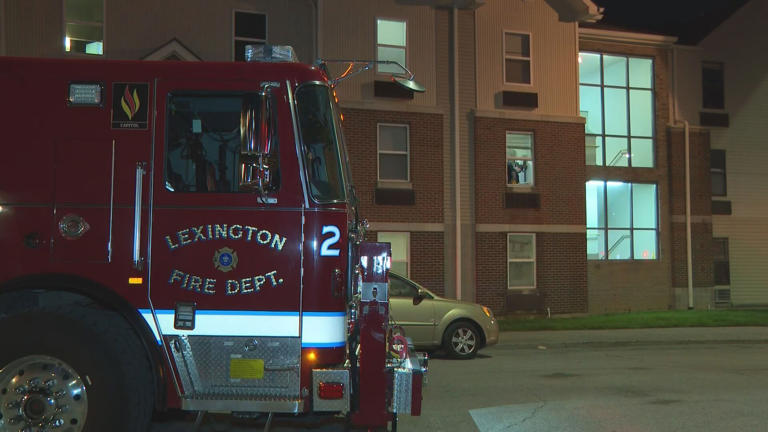 Lexington apartment fire displaces one, sends resident to hospital