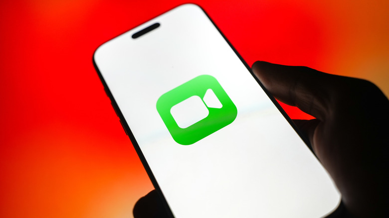 What does the 'F' button do on FaceTime?