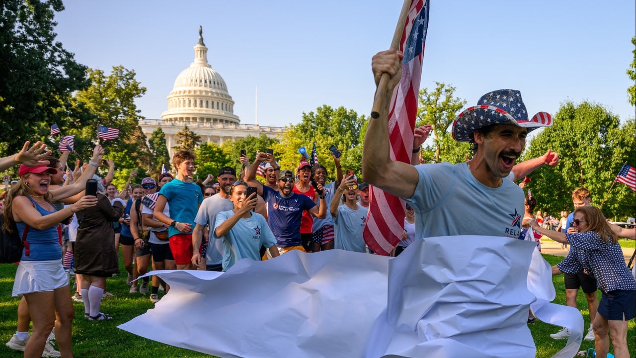 Relay for America runs flag from San Francisco to DC in message of unity