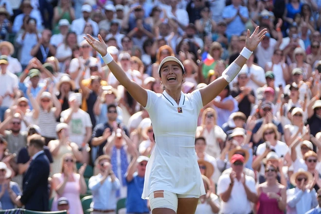 Tay vợt Philippines nói gì sau chiến thắng gây sốc tại Wimbledon?