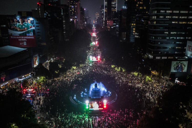 '¿Y si sí?' A new rally cry is inspiring Mexico during its World Cup ...