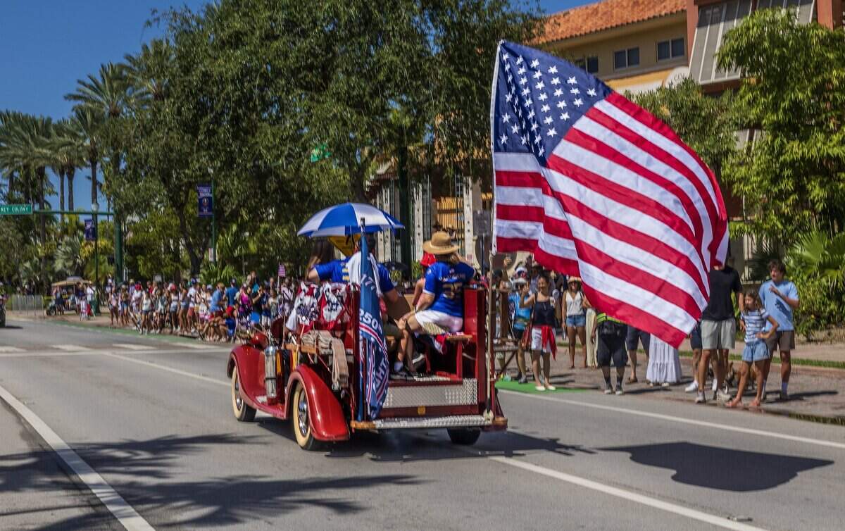 Tradition beats the heat at Key Biscayne's Fourth of July parade. See ...