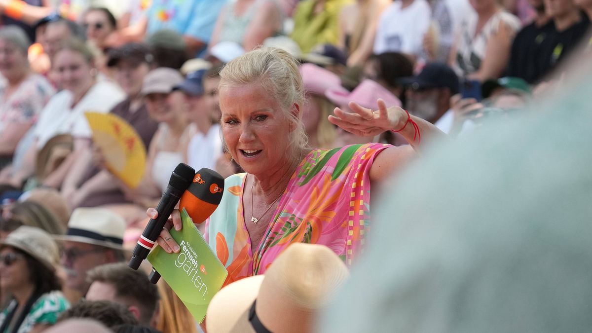 ZDF-Fernsehgarten heute: Andrea Kiewel setzt auf sommerliches Urlaubsfeeling