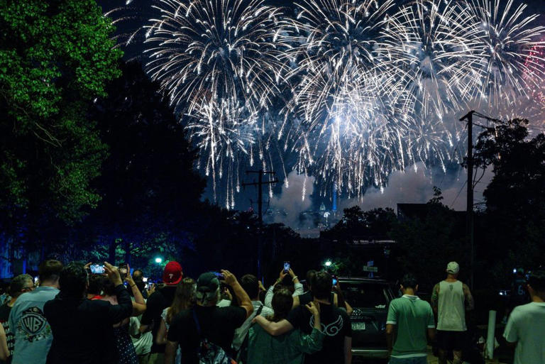 Washington DC stunned by 'largest fireworks show in history' for ...