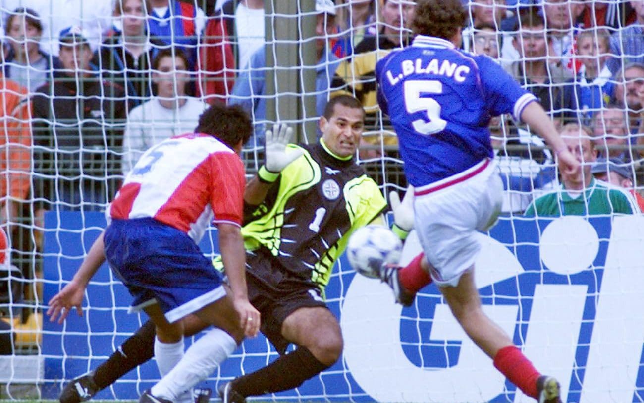 Chilavert played in goal for Paraguay in their golden-goal defeat by France at the 1998 World Cup - AFP/Pascal George