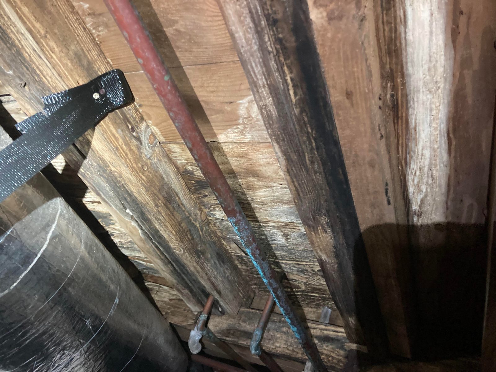 Why Homes Built Between 1978 and 1995 Have a Specific Plumbing Problem