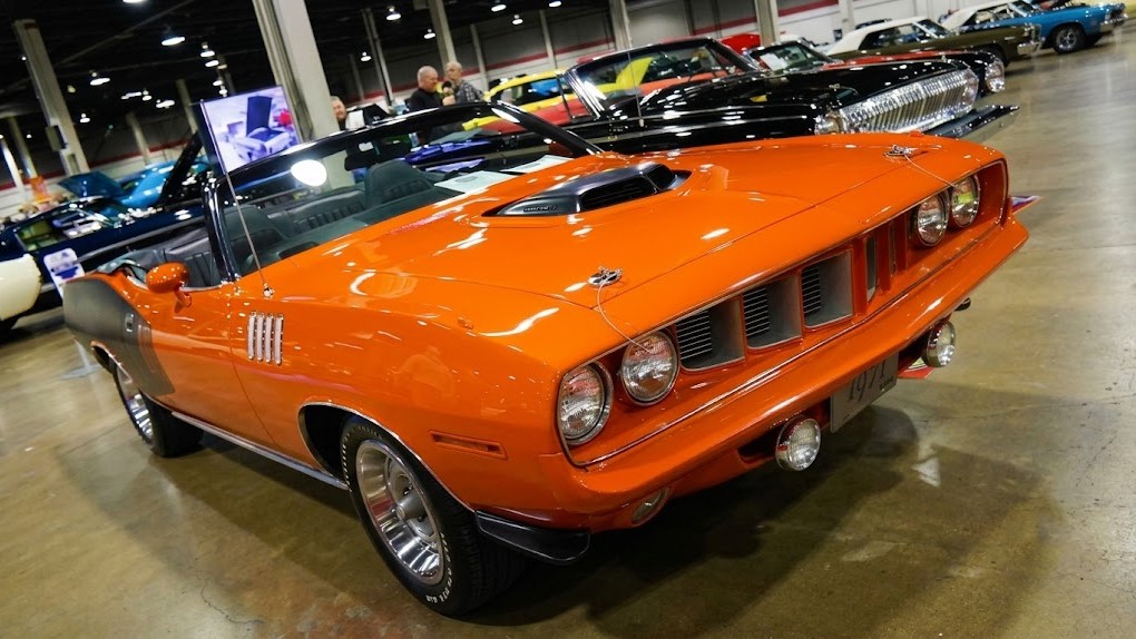 Freshly restored 1971 Cuda 440 convertible draws attention at MCACN