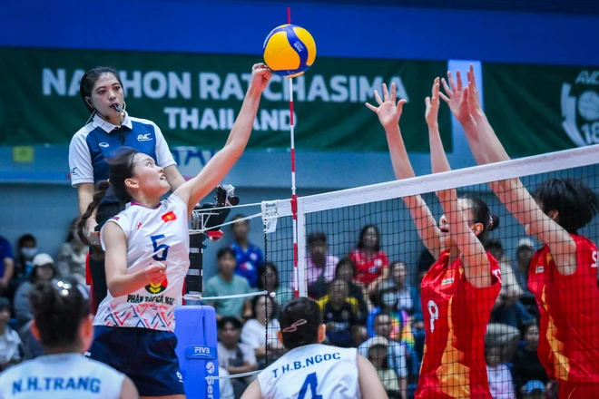 Bóng chuyền nữ U18 Việt Nam tạo bất ngờ trước Trung Quốc