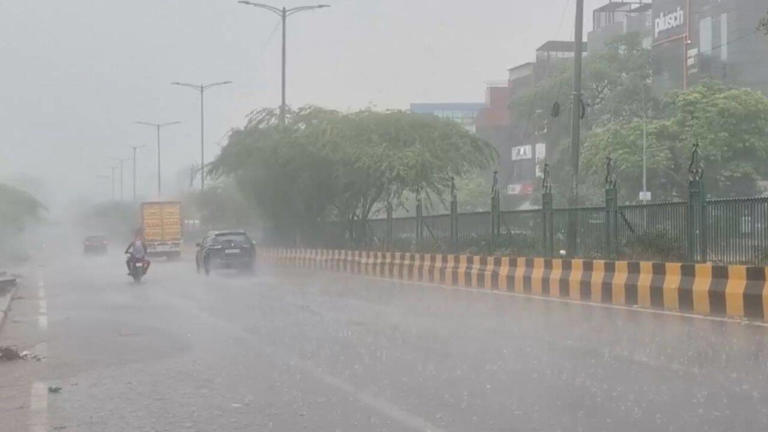 Heavy rain and gusty winds batter Delhi-NCR; 15 flights diverted due to bad weather