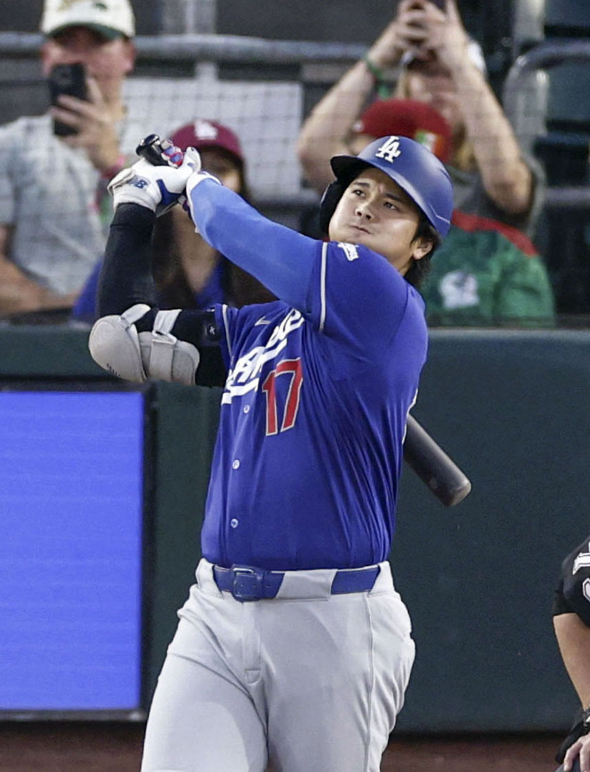 大谷翔平“異次元記録”達成 MLB史上初の快挙に「ナイスです」「Because
