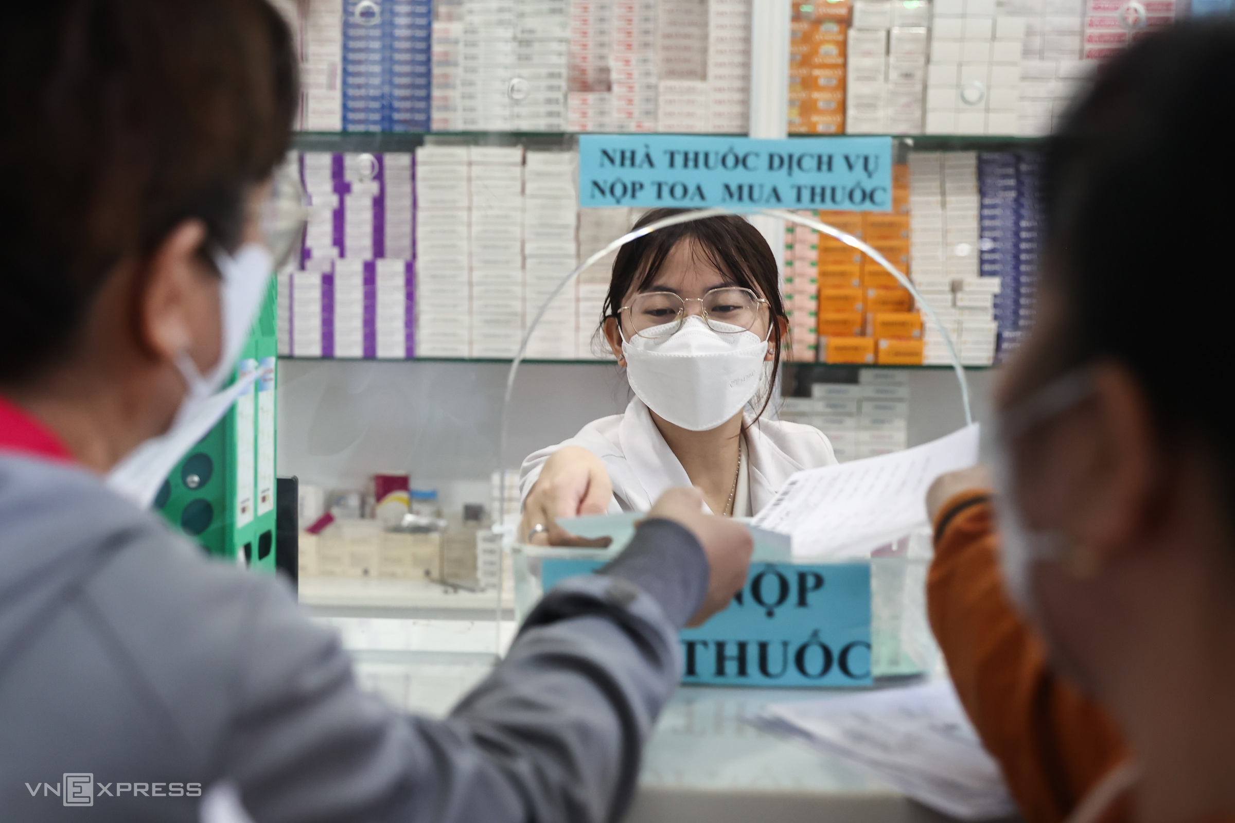 Nhiều nhà thuốc bị 'tuýt còi' vì bán thuốc kê đơn thiếu chỉ định bác sĩ