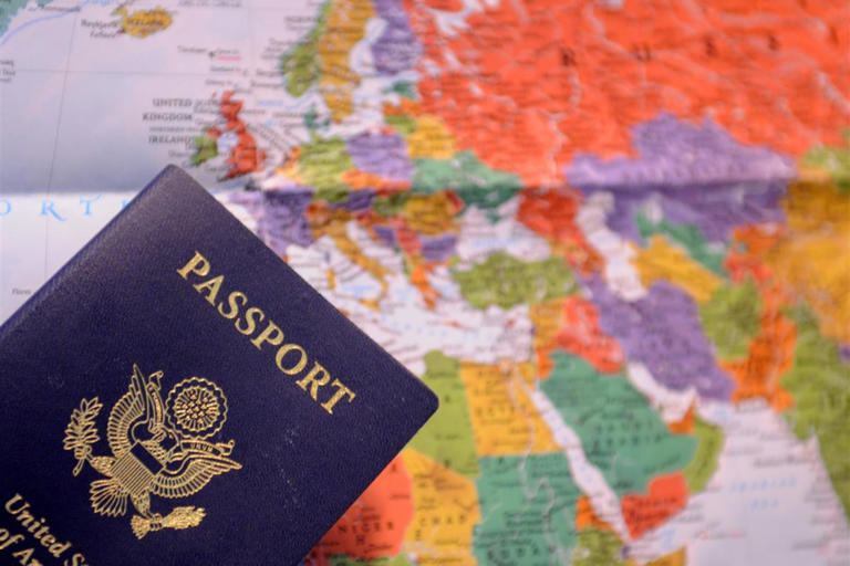 US Passport ©Spc. Michael Camacho, Public domain, via Wikimedia Commons