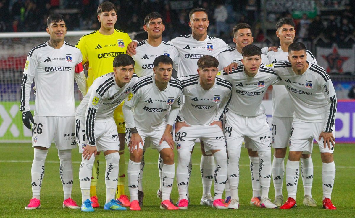 Colo Colo busca asegurar su pase a octavos ante Deportes Recoleta