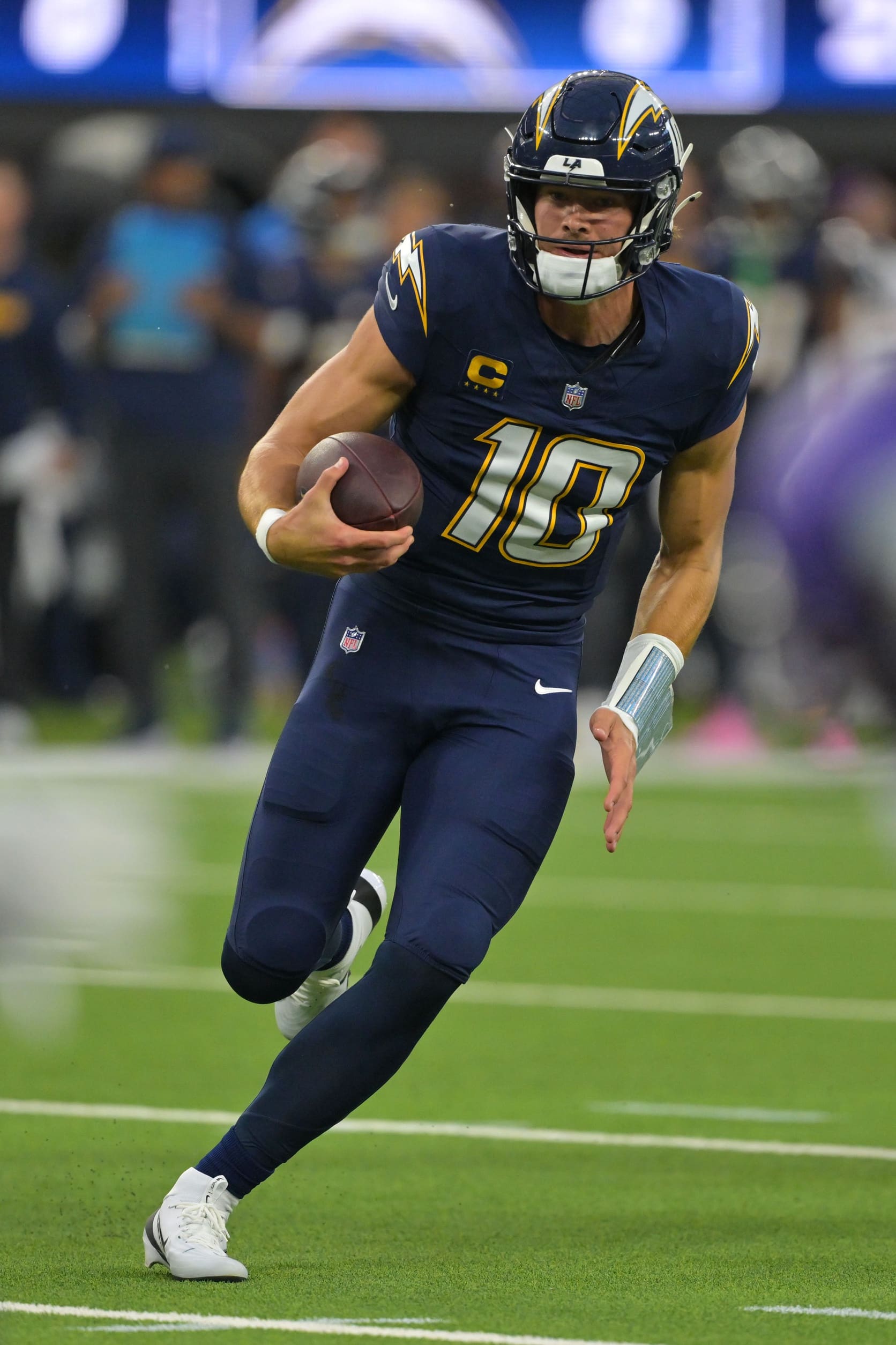 ESPN expert highlights Los Angeles Chargers’ disappointing offseason ...