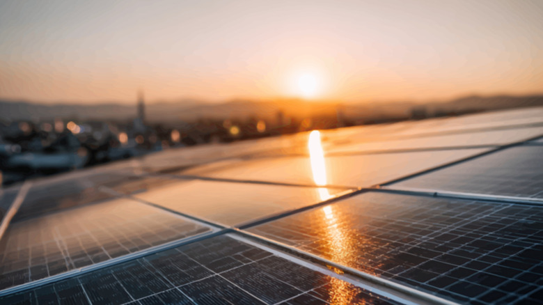 No, solar panels don't work well during a heatwave - here's why