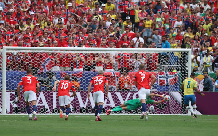 Brasil vive novo trauma e faz pior Copa do Mundo desde 1990