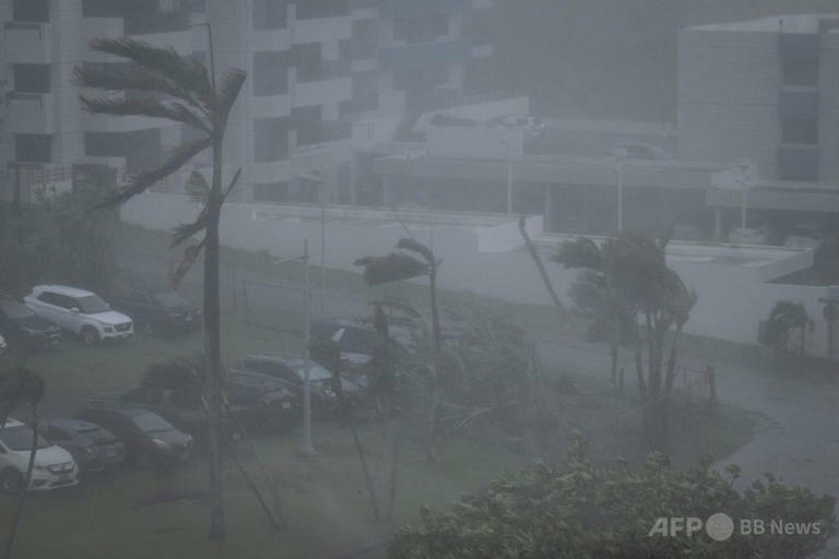 台風9号、ロタ島で「甚大な被害」80m/sの猛烈な暴風
