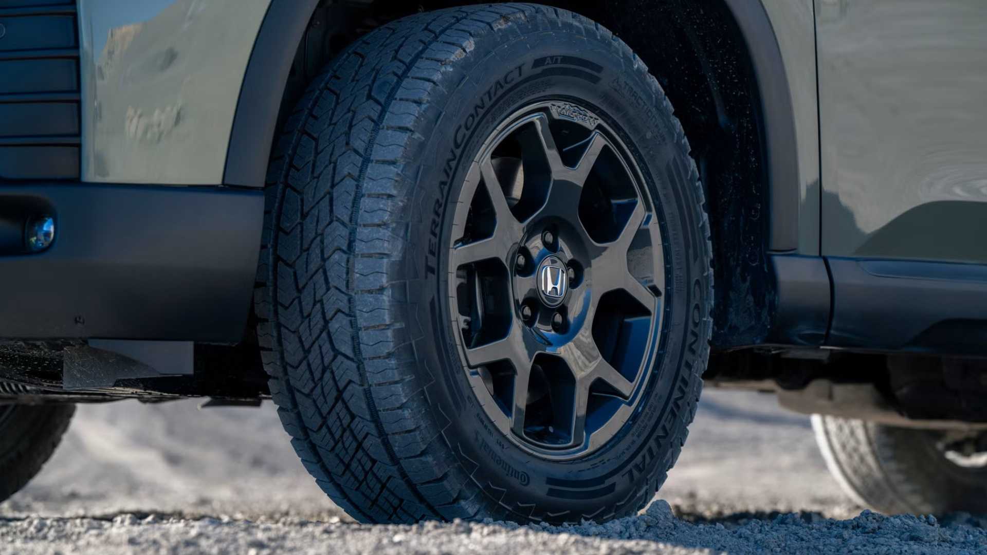 2026 Honda Pilot wheel close-up