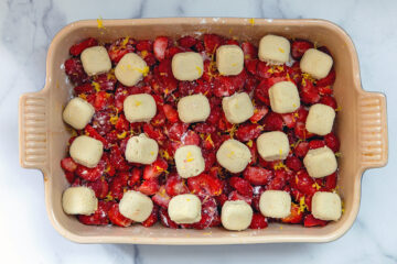 Strawberry Lemonade Cookie Cobbler