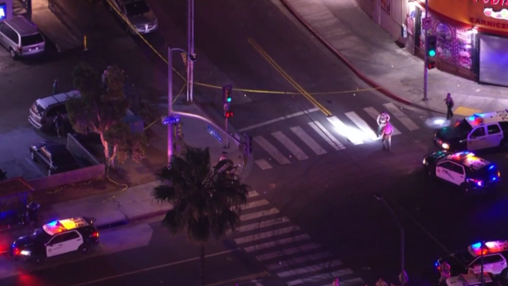 4 wounded in East Los Angeles shooting; LA County deputies searching ...