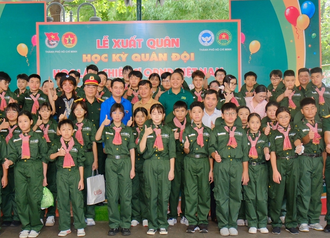130 'chiến sĩ nhí' lên đường nhập ngũ học kỳ quân đội 2026