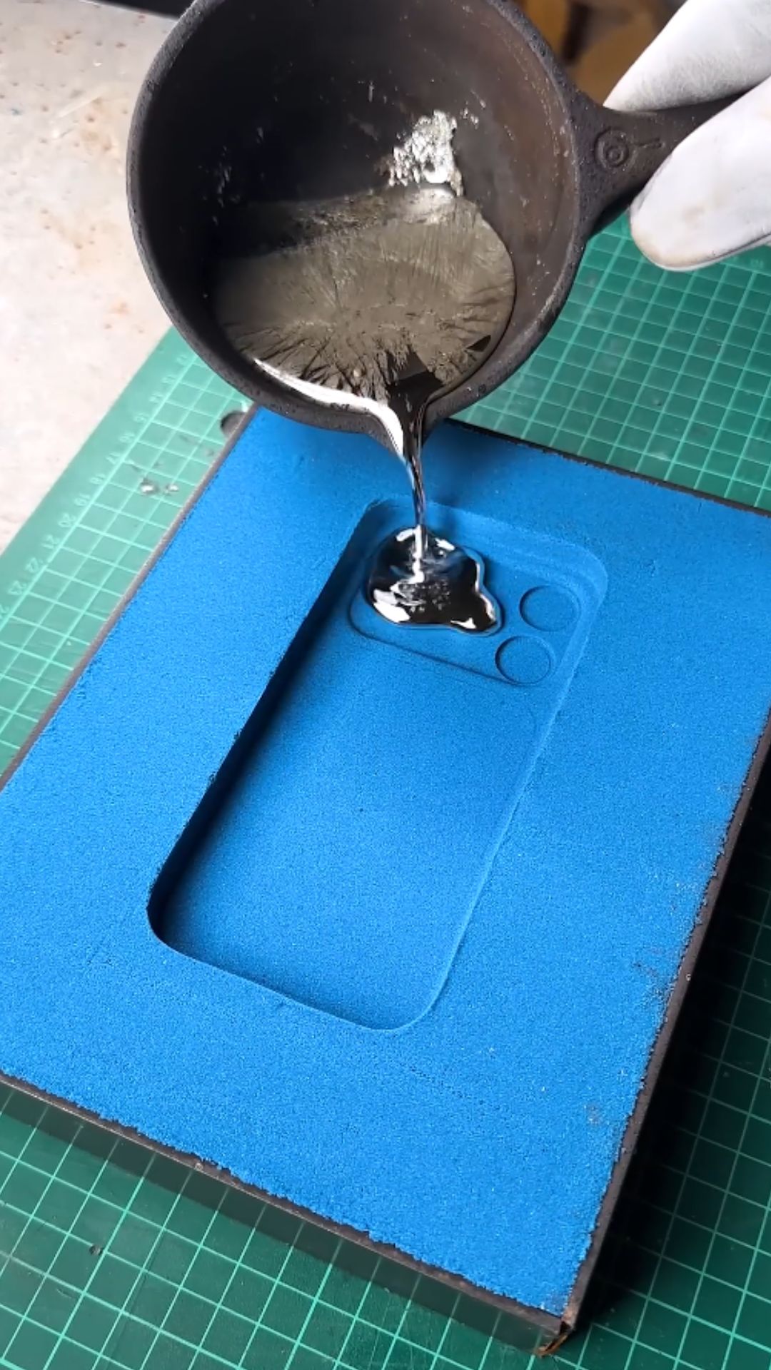 Unique DIY phone case design that stands out