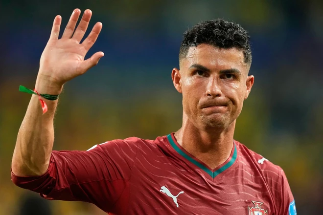 Giá vé World Cup 2026 giảm mạnh sau khi Ronaldo bị loại?