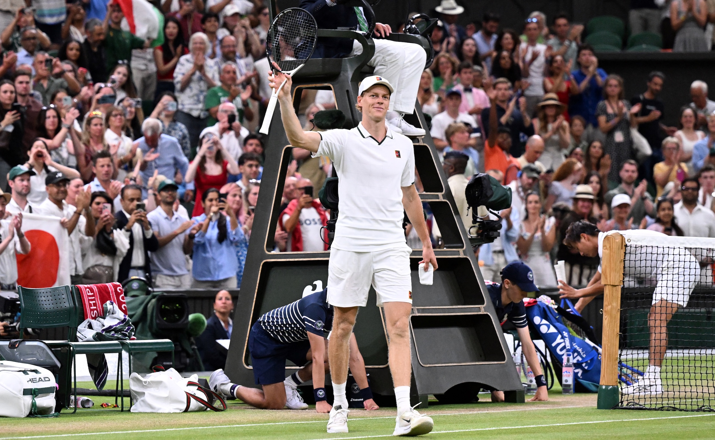 Jannik Sinner powers into fifth straight Wimbledon quarterfinal