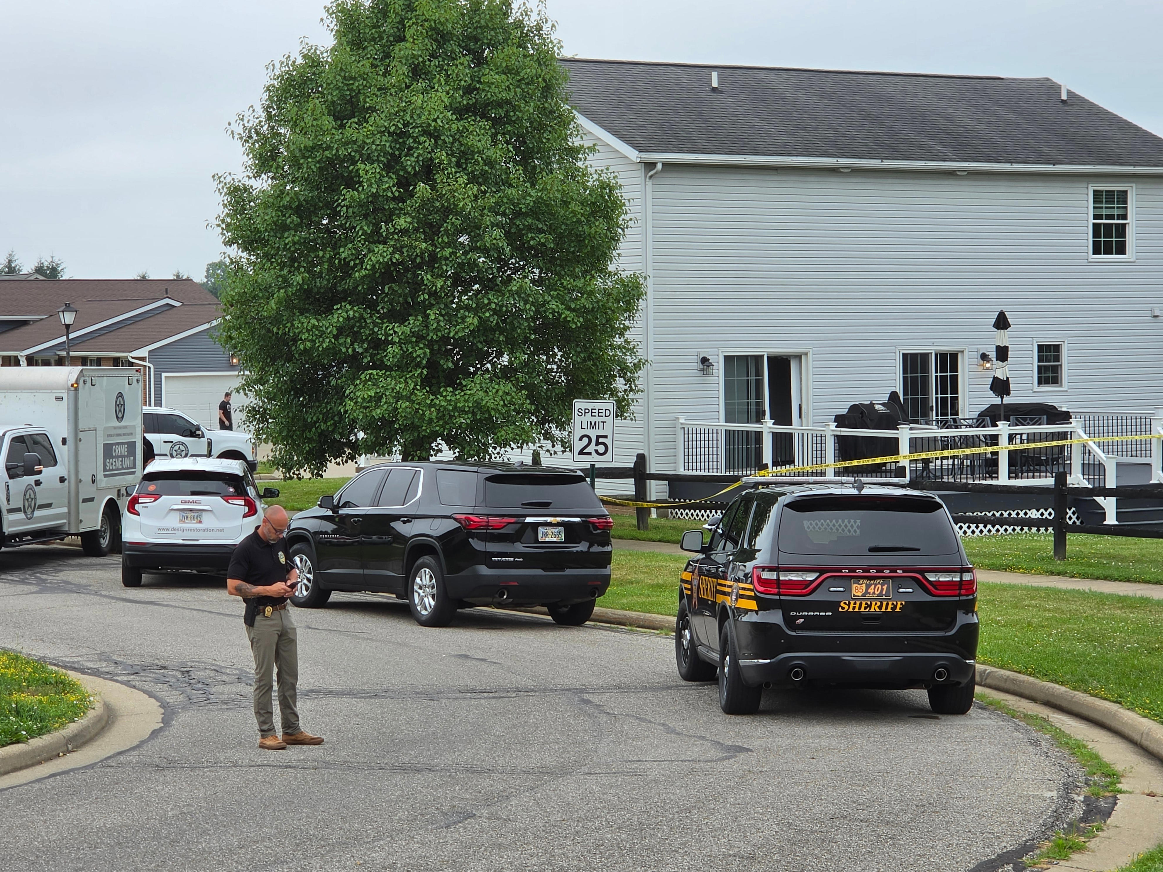 Four dead in Ohio including police sergeant; 4 other officers shot