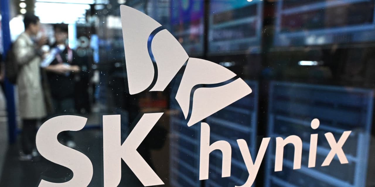 SK Hynix is about to hit the US market. Here's what to know about the deal.
