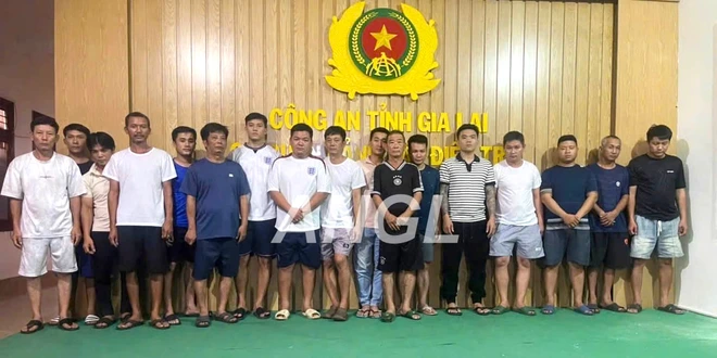 Phá đường dây cá độ 100 tỉ đồng mùa World Cup, bắt 16 nghi phạm