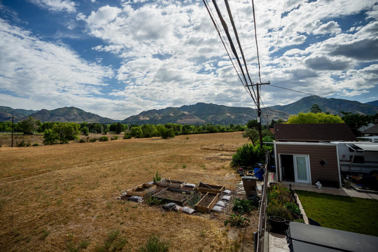 Dispute over open space in Salt Lake City sparks a neighborhood standoff