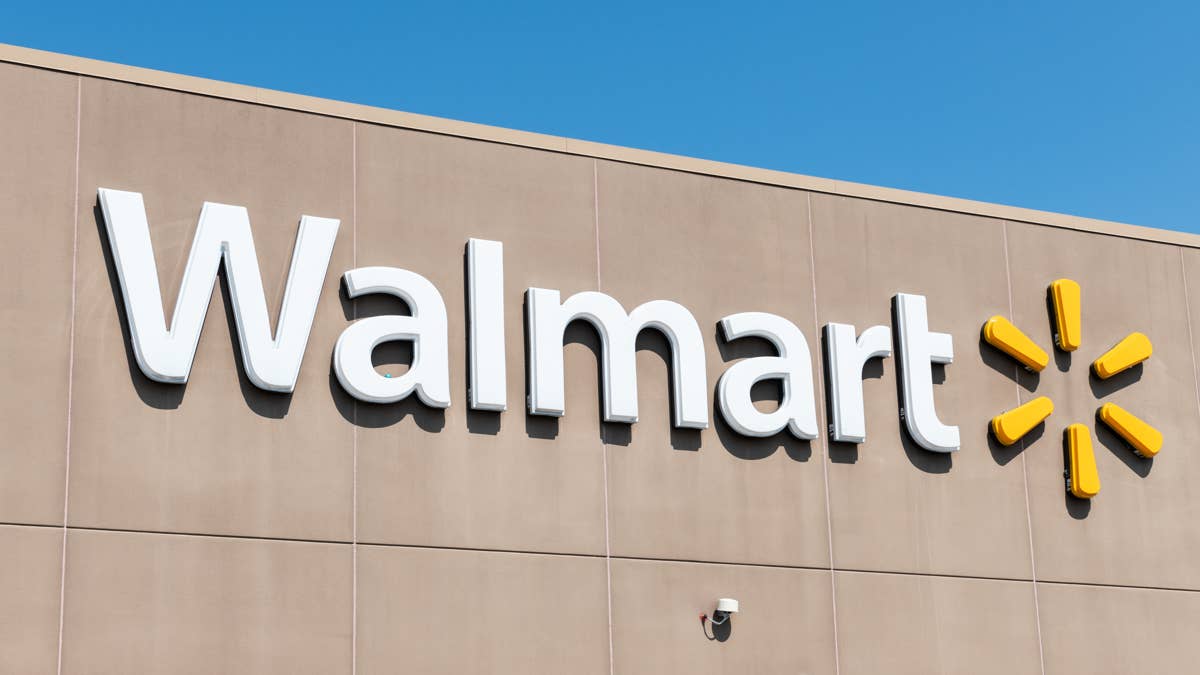 Walmart’s $30 Retro Sneakers Are Built for All-Day Comfort