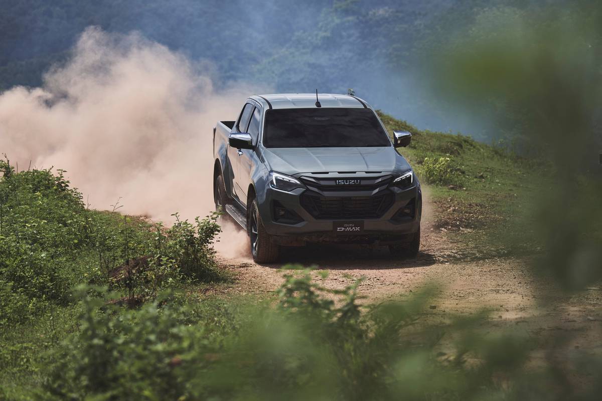 Isuzu D-Max com motor 2.2 e caixa manual