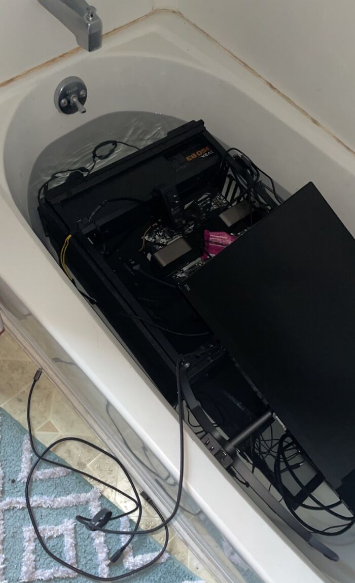 32 Times Landlords Left Their Tenants in Awful Conditions