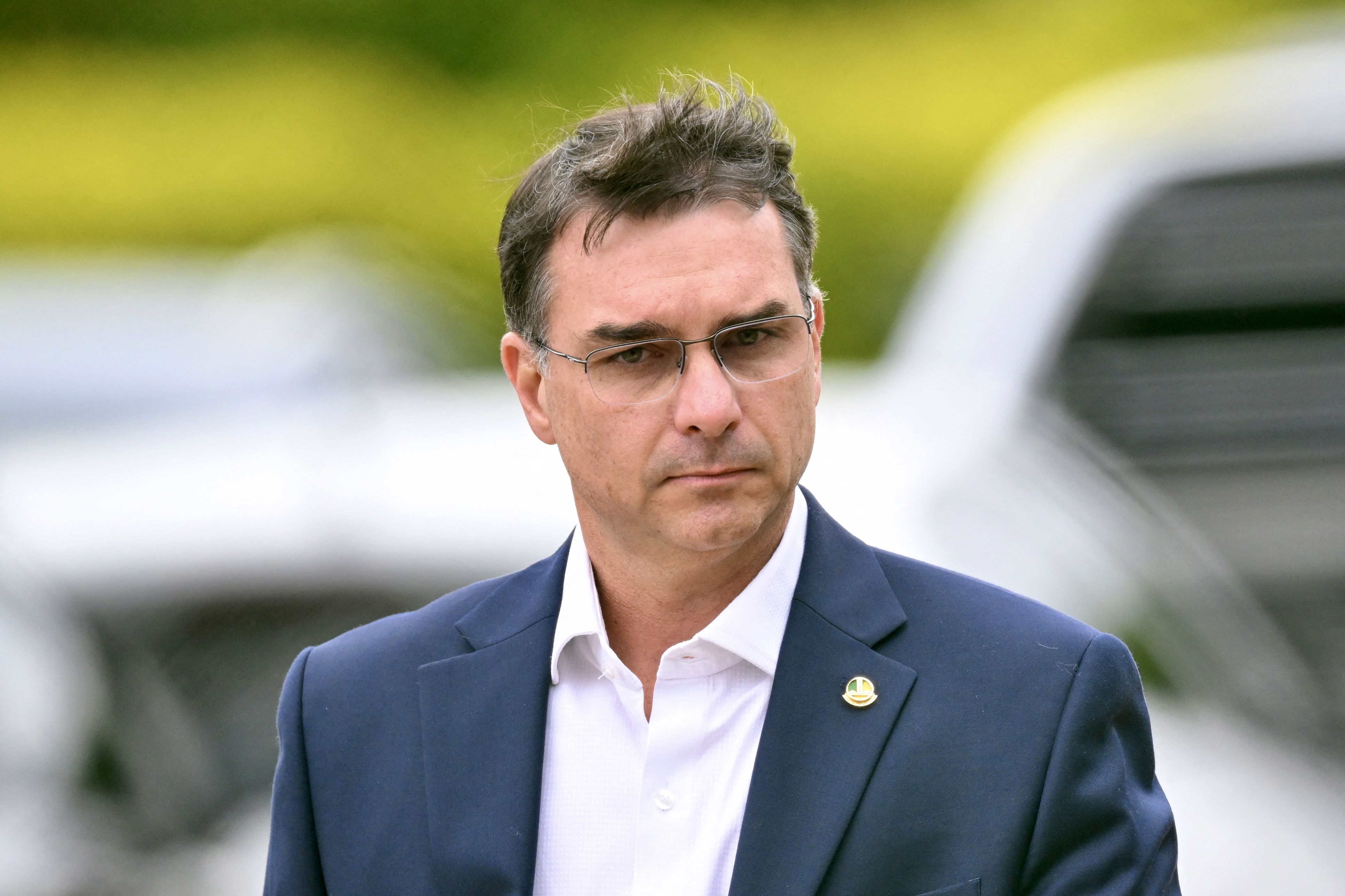 Flavio Bolsonaro asks Trump to delay tariffs on Brazil until after election