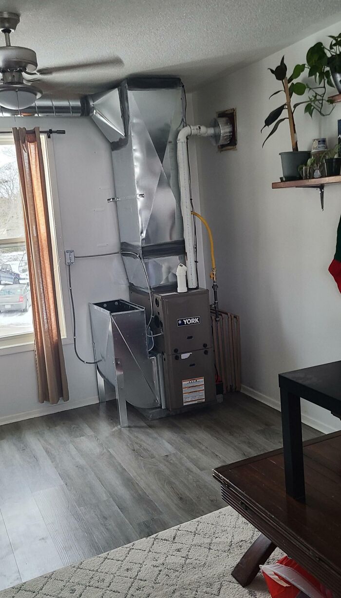 32 Times Landlords Left Their Tenants in Awful Conditions