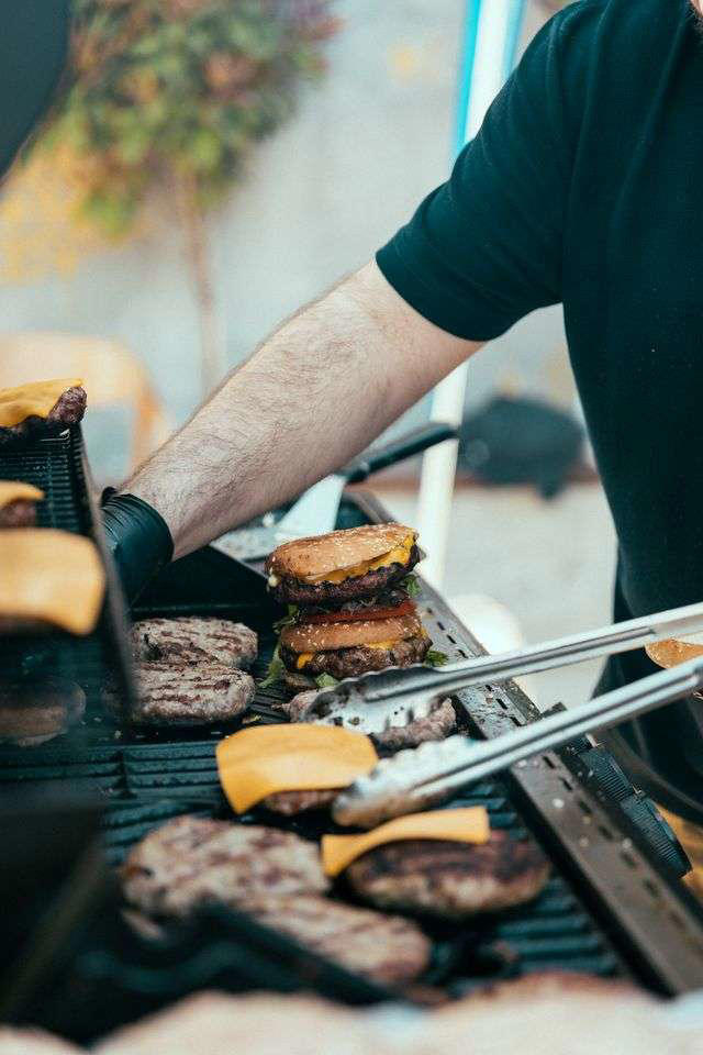 Why ButcherBox grass fed ground beef saves summer grilling