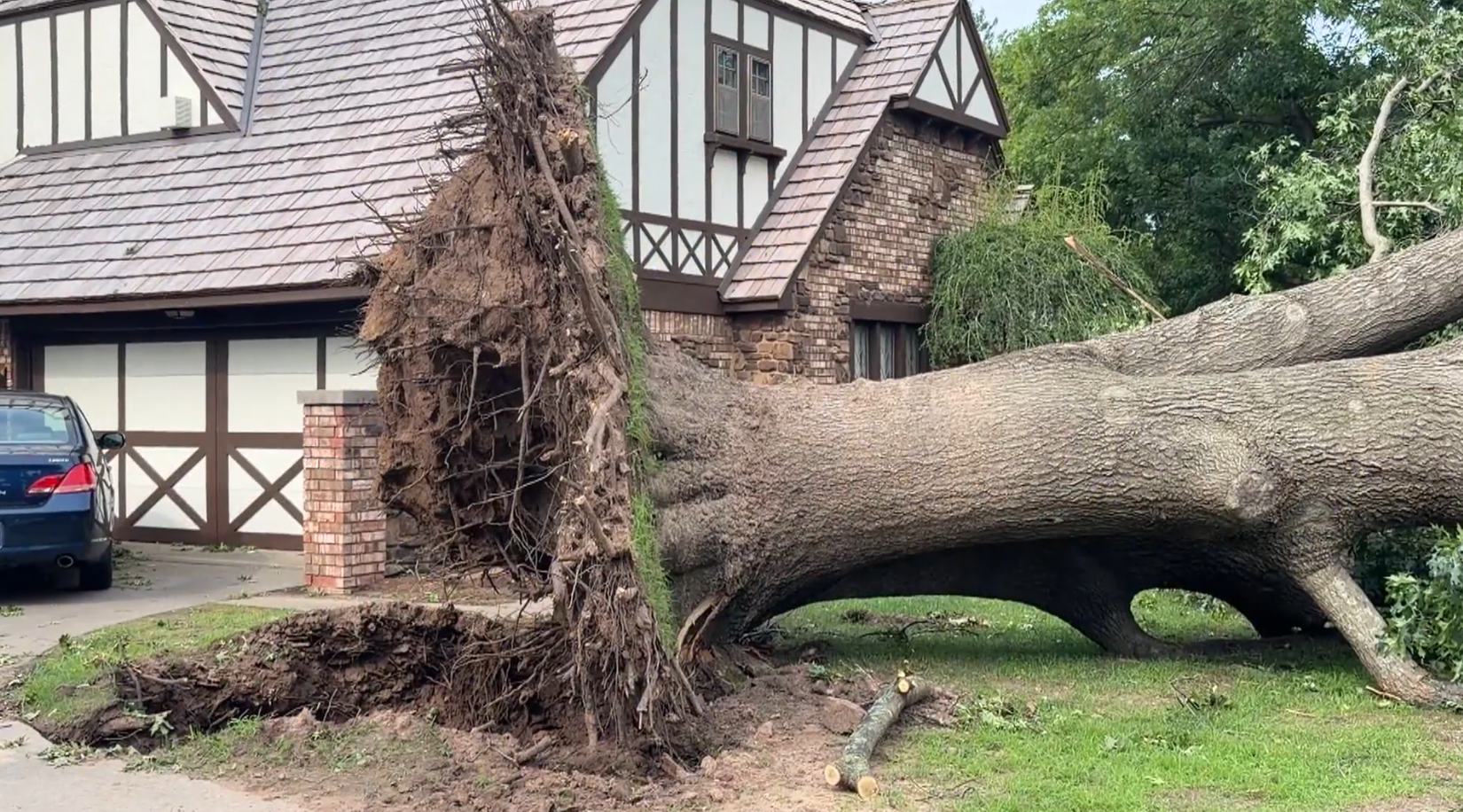 Thousands still without power after damaging weekend storms hit Oklahoma