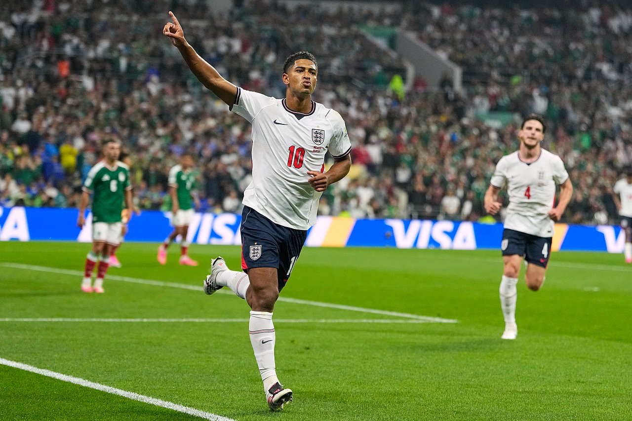 FIFA World Cup: Jude conjures magic as England conquer Azteca ...