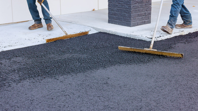 Asphalt vs. paver driveways: Which costs less?
