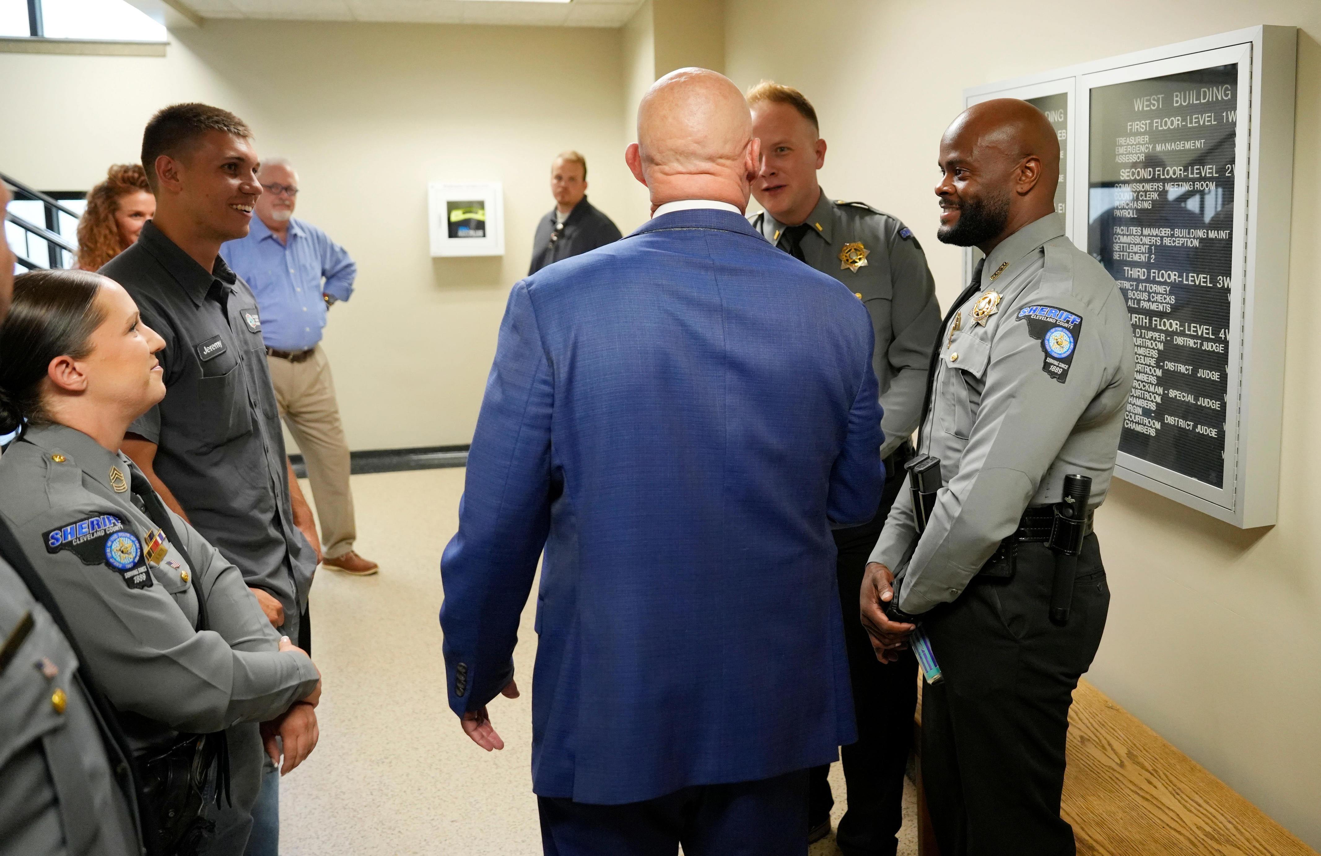 Darrell Weaver begins term as Cleveland County sheriff