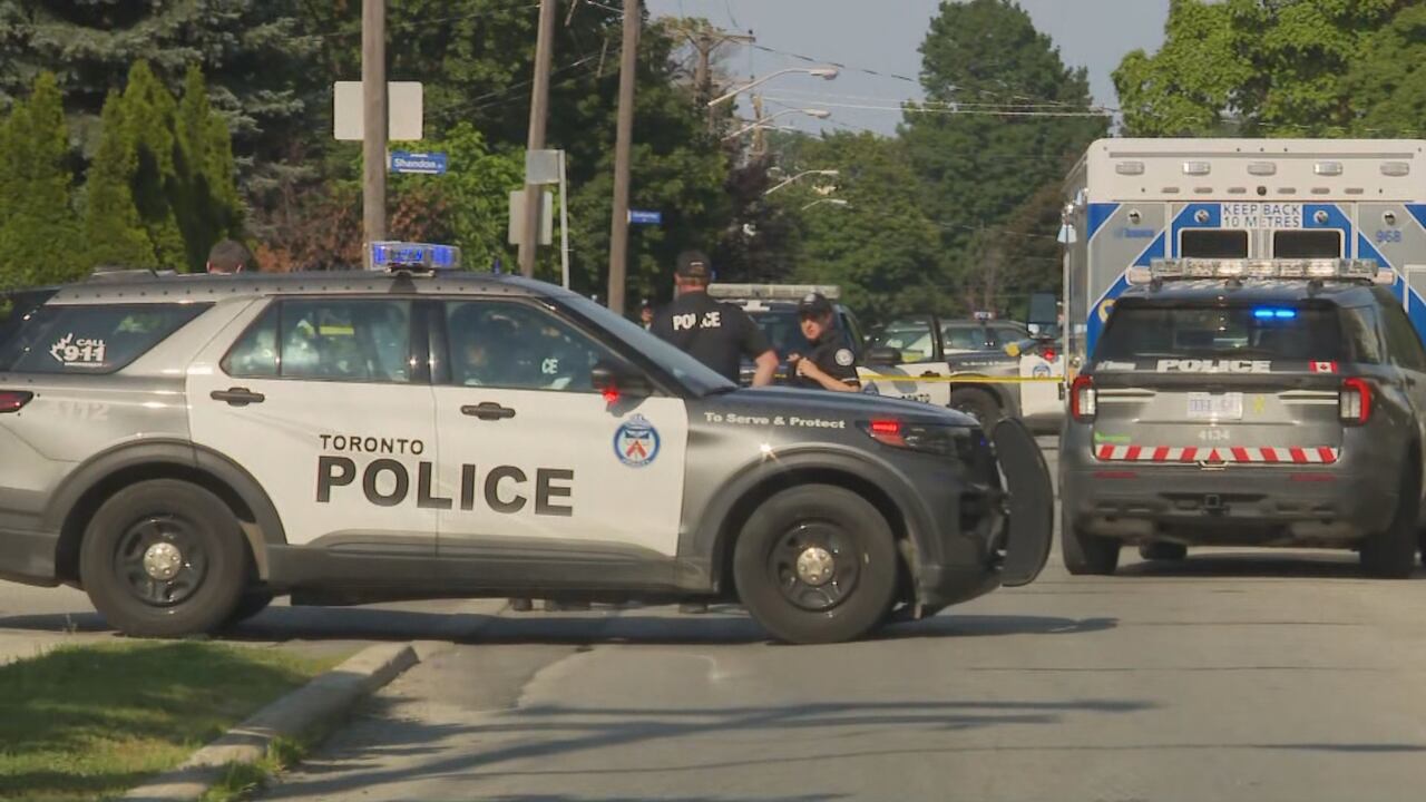 Man dead, 2nd man critically injured after being shot in Scarborough ...